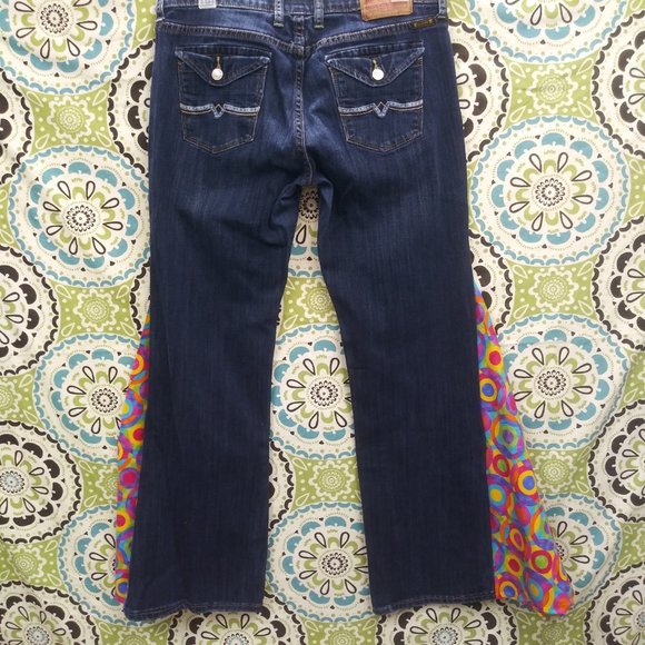 2076 Jeaniemade Size 30 Lucky Brand Bell-Bottoms - Picture 2 of 6
